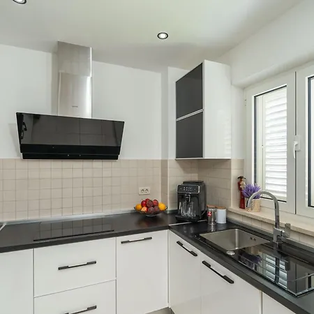 Seaview With Free Garage Parking 2 Min To Near Dubrovnik Apartmán Zaton (Dubrovnik-Neretva)