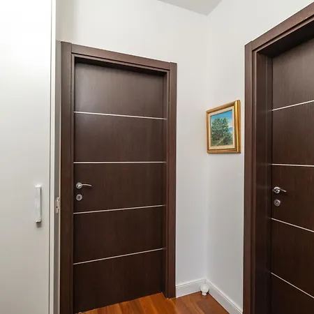 Seaview With Free Garage Parking 2 Min To Near Dubrovnik Apartment *