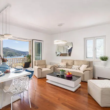Apartment Seaview With Free Garage Parking 2 Min To Near Dubrovnik *