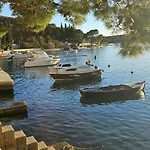 Seaview With Free Garage Parking 2 Min To Near Dubrovnik * ザトン