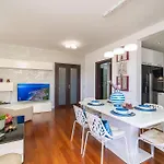 Seaview With Free Garage Parking 2 Min To Near Dubrovnik 公寓