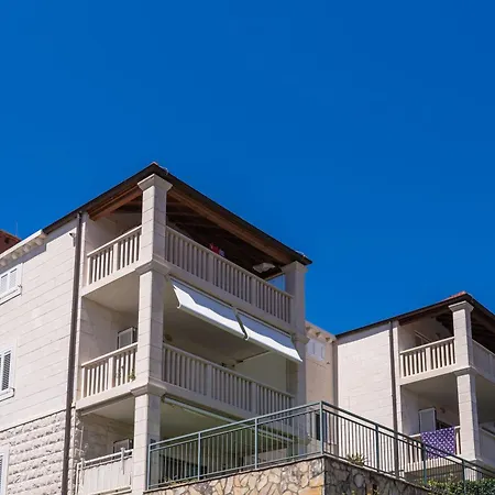 アパート Seaview With Free Garage Parking 2 Min To Near Dubrovnik ザトン