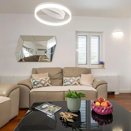Appartamento Seaview With Free Garage Parking 2 Min To Near Dubrovnik *