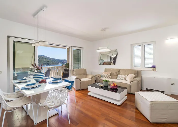 Seaview With Free Garage Parking 2 Min To Near Dubrovnik Appartamento