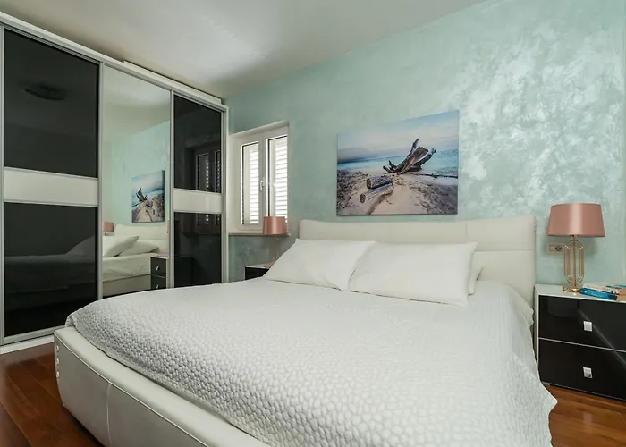 Seaview With Free Garage Parking 2 Min To Near Dubrovnik Appartamento *
