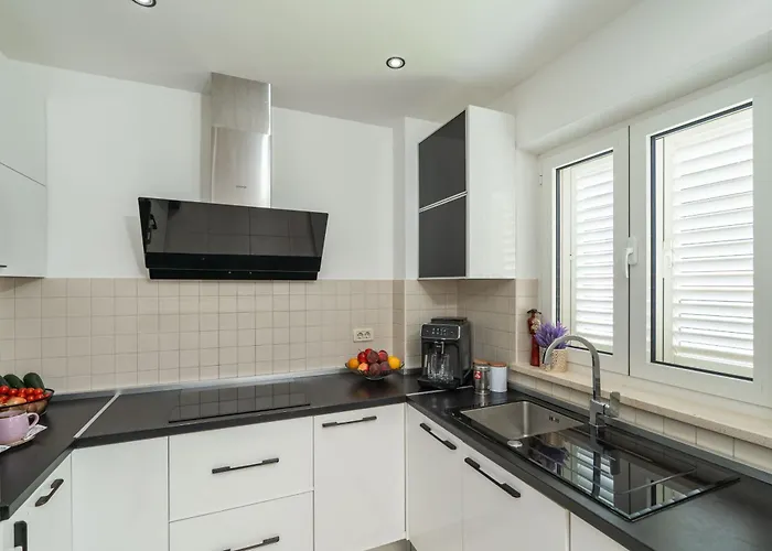 Seaview With Free Garage Parking 2 Min To Near Dubrovnik Appartamento Zaton (Dubrovnik-Neretva)