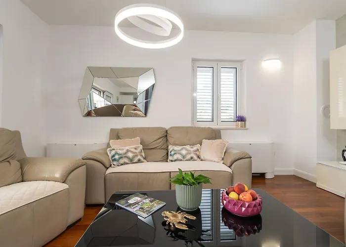 公寓 Seaview With Free Garage Parking 2 Min To Near Dubrovnik *